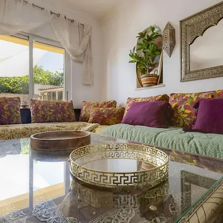 Riad Latifa - Authentic Riad With Jacuzzi In Vila Albufeira